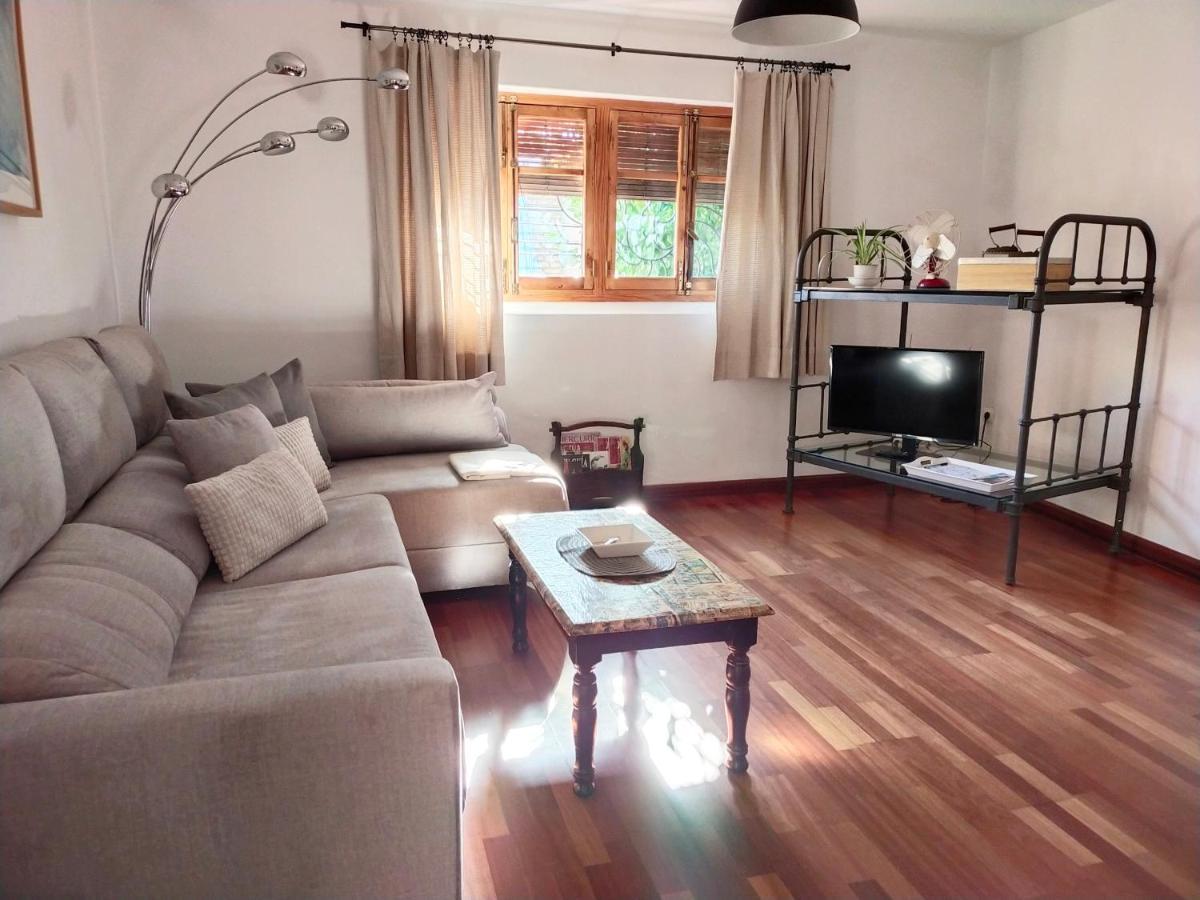 Preciosa Casa Grande Con Patio En 8pax Hébergement de vacances Séville