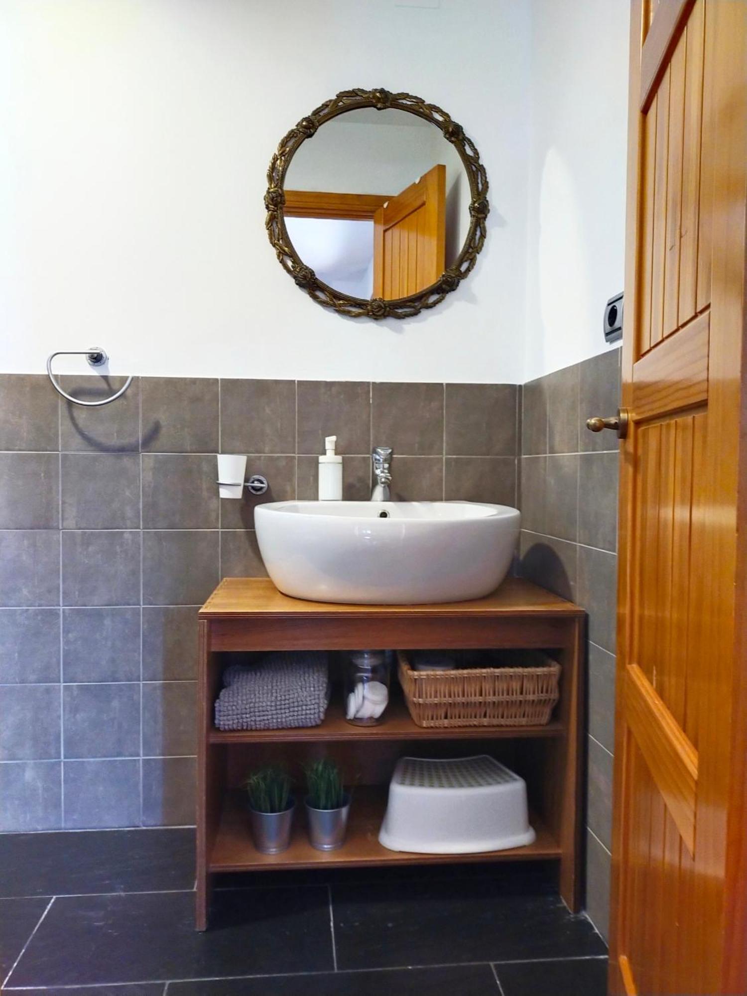 Preciosa Casa Grande Con Patio En 8pax Hébergement de vacances Séville