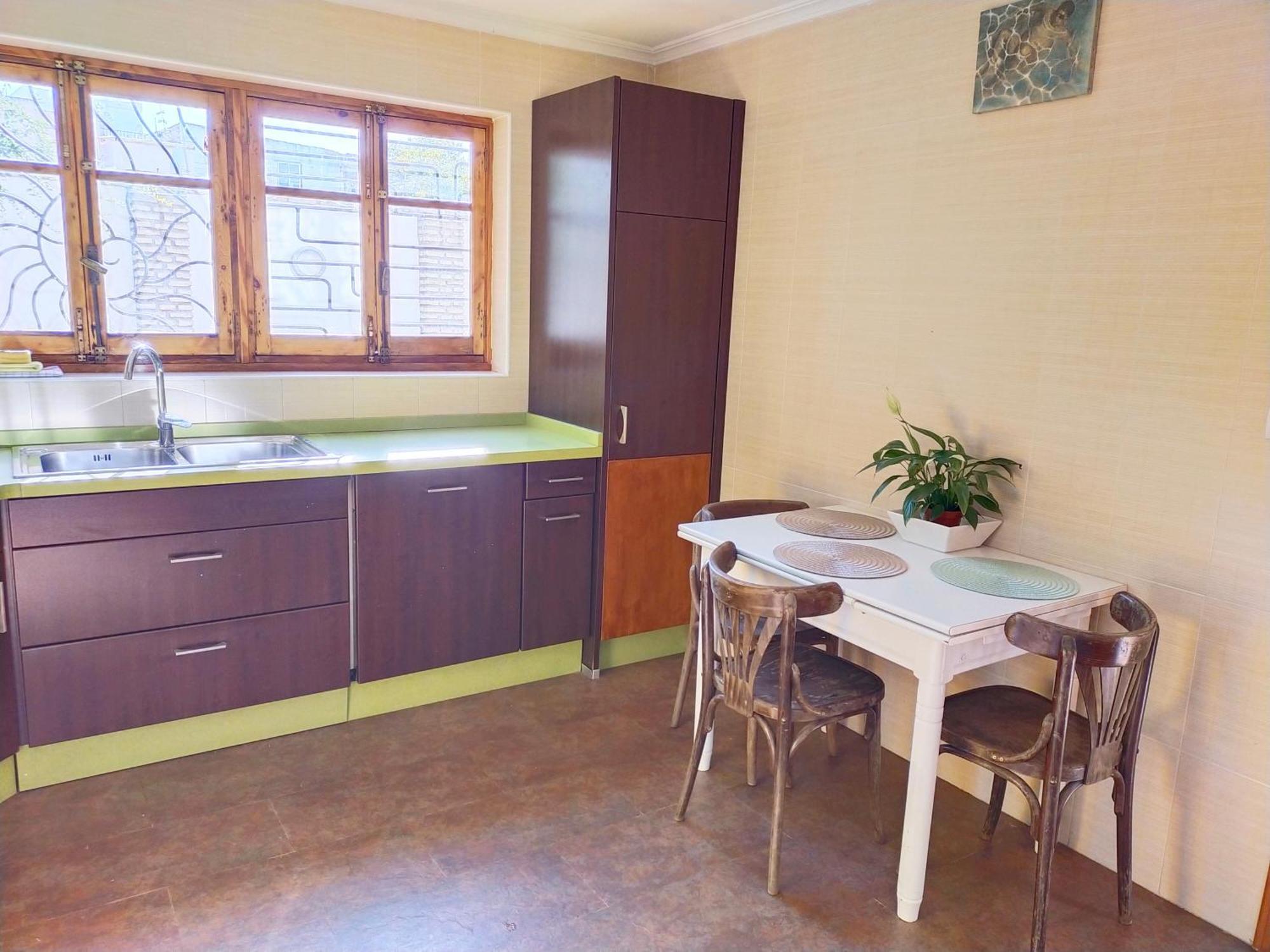 Preciosa Casa Grande Con Patio En 8pax Hébergement de vacances